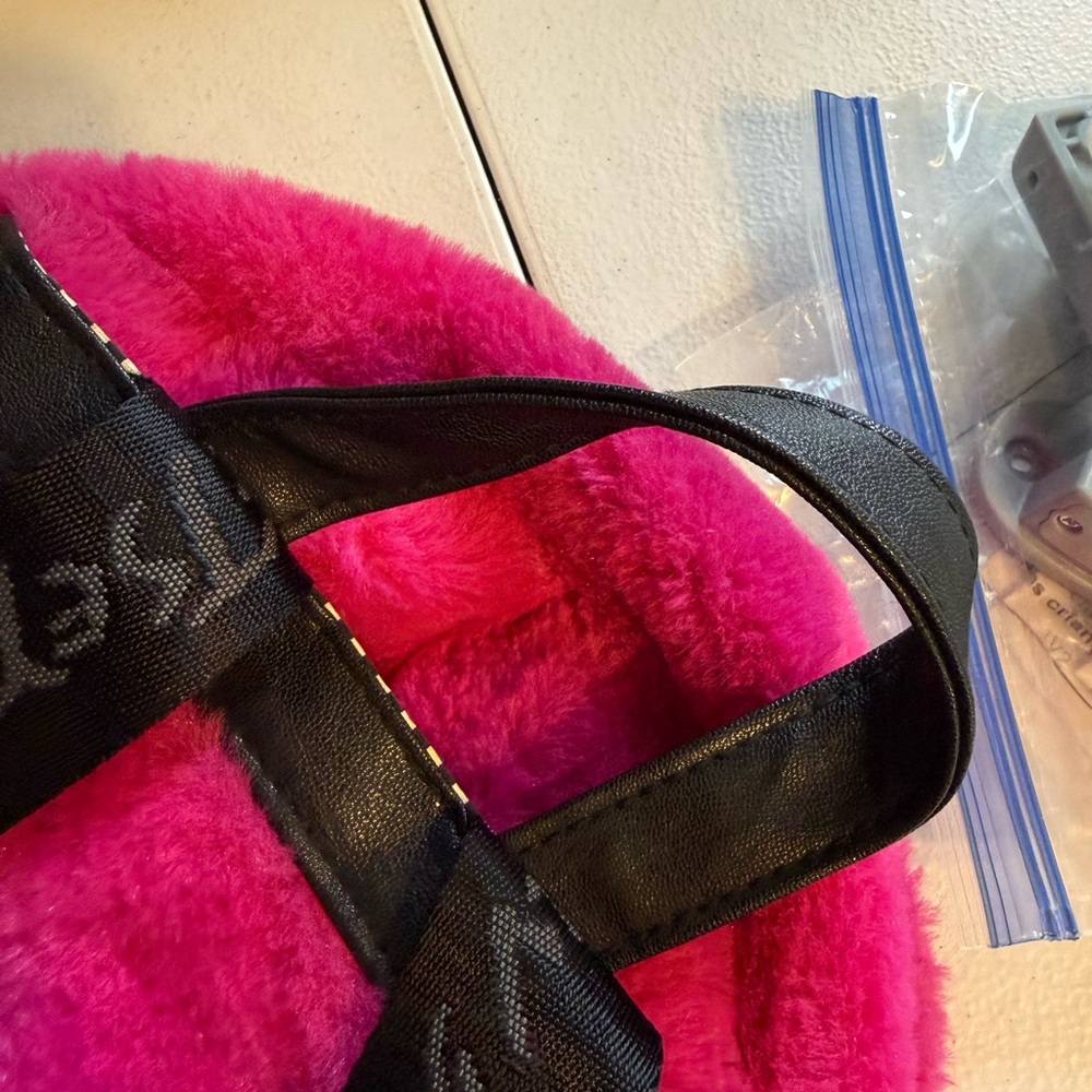 Fuzzy Pink Backpack Betsy Johnson - Picture 5 of 7